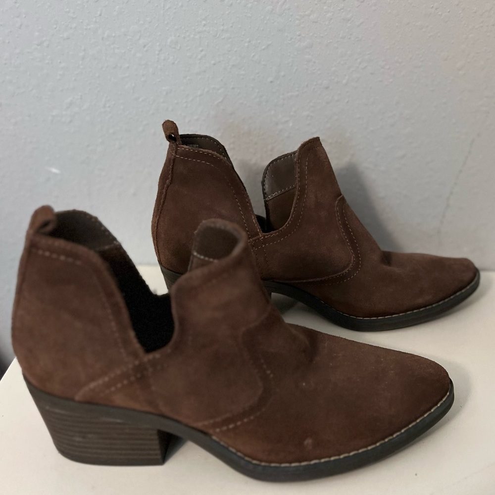 Brown Booties - Picture 4 of 6